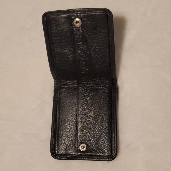 "Brighton"  Vintage Leather Wallet with Decorative silver Accent - Picture 5 of 8
